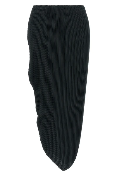the leaf pleats issey miyake skirt redefines volumes through rigorous pleated