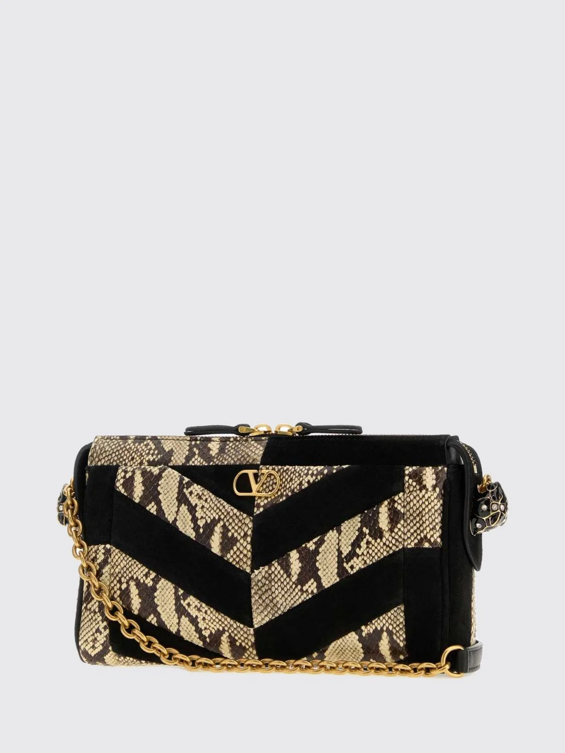 woman's shoulder bag