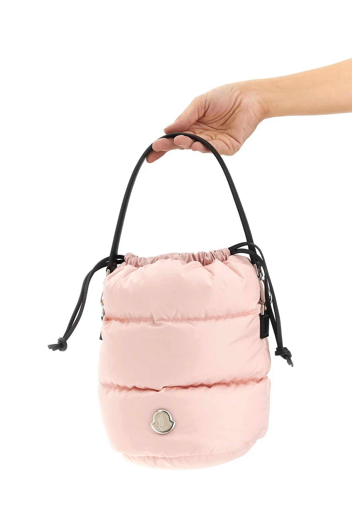 caradoc bucket bag in water-repellent padded boudin quilted nylon