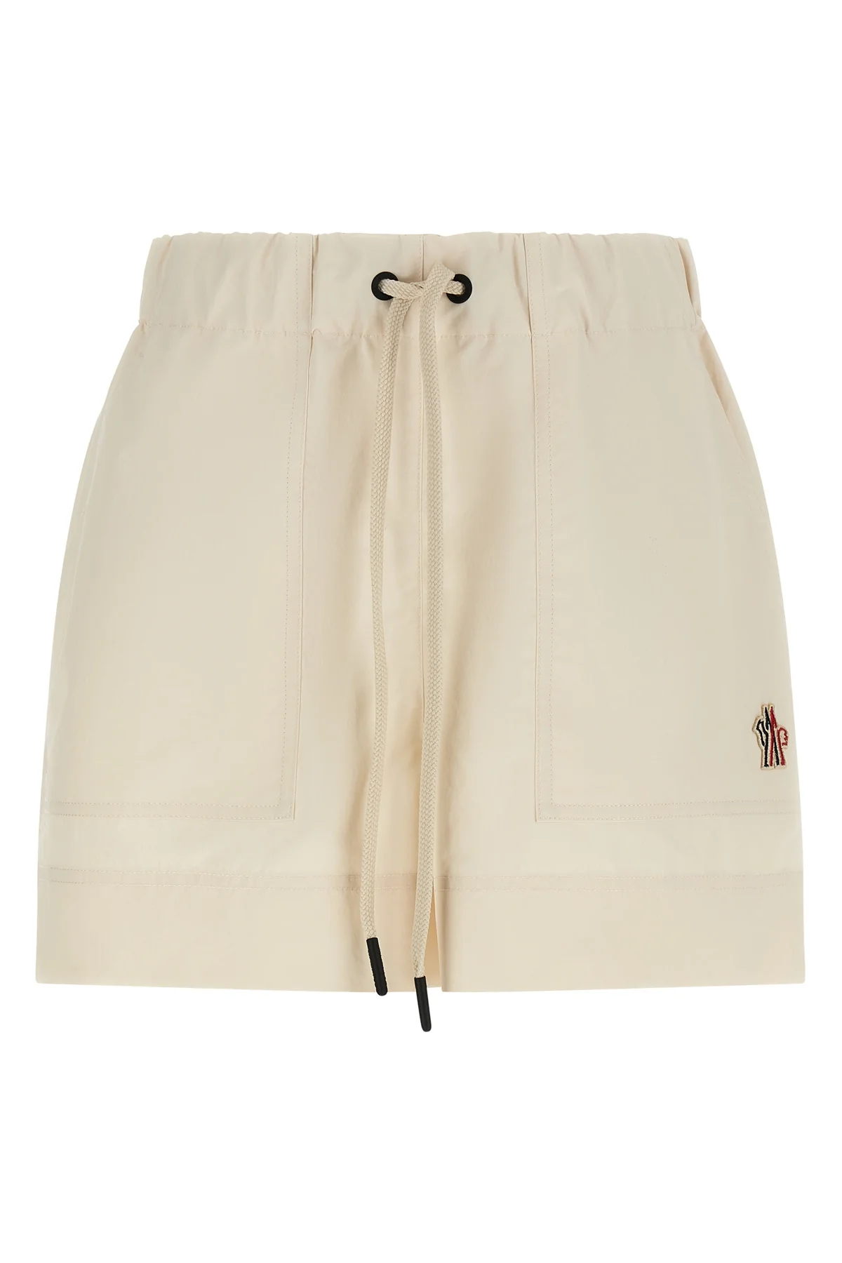 water-repellent technique froissé shorts