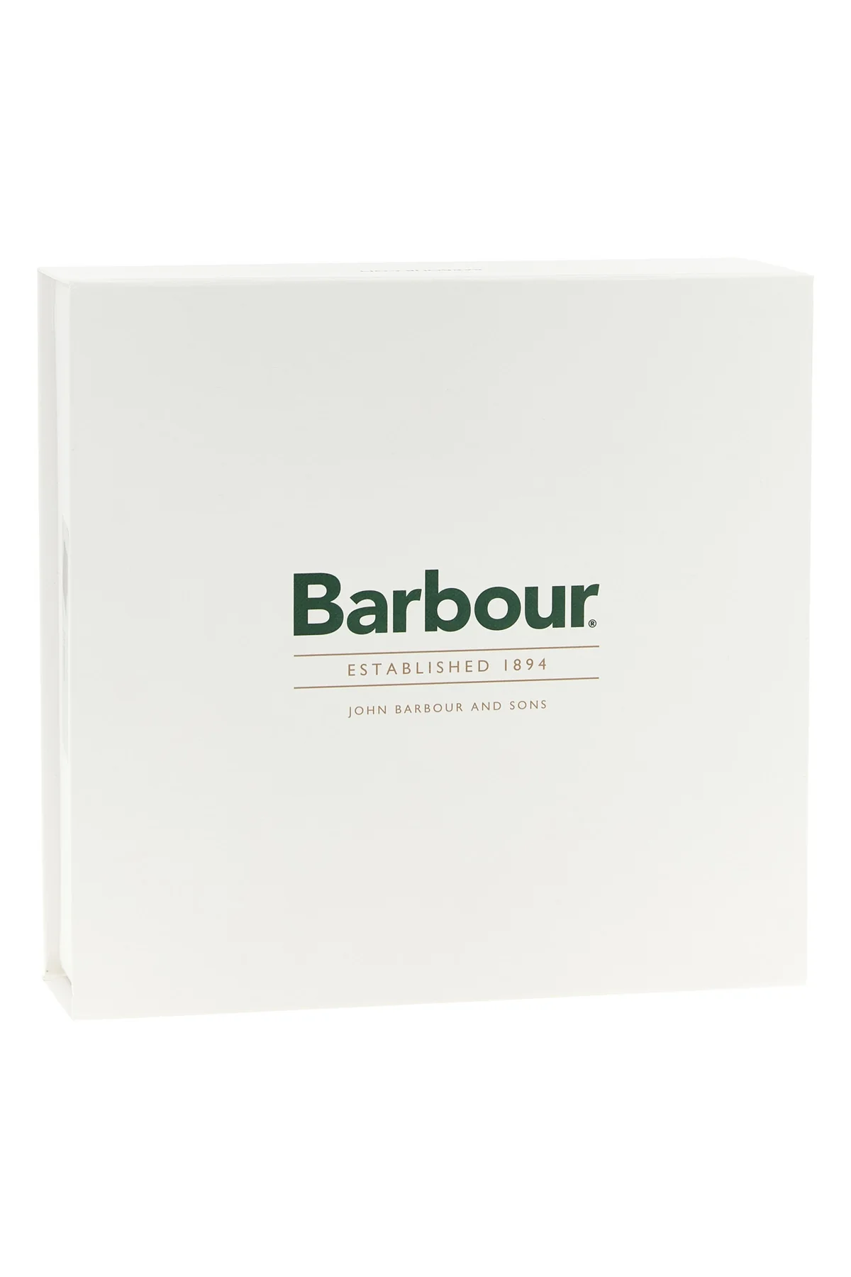 BARBOUR OS the barbour saltburn gift set represents a perfect combination of warmth and s