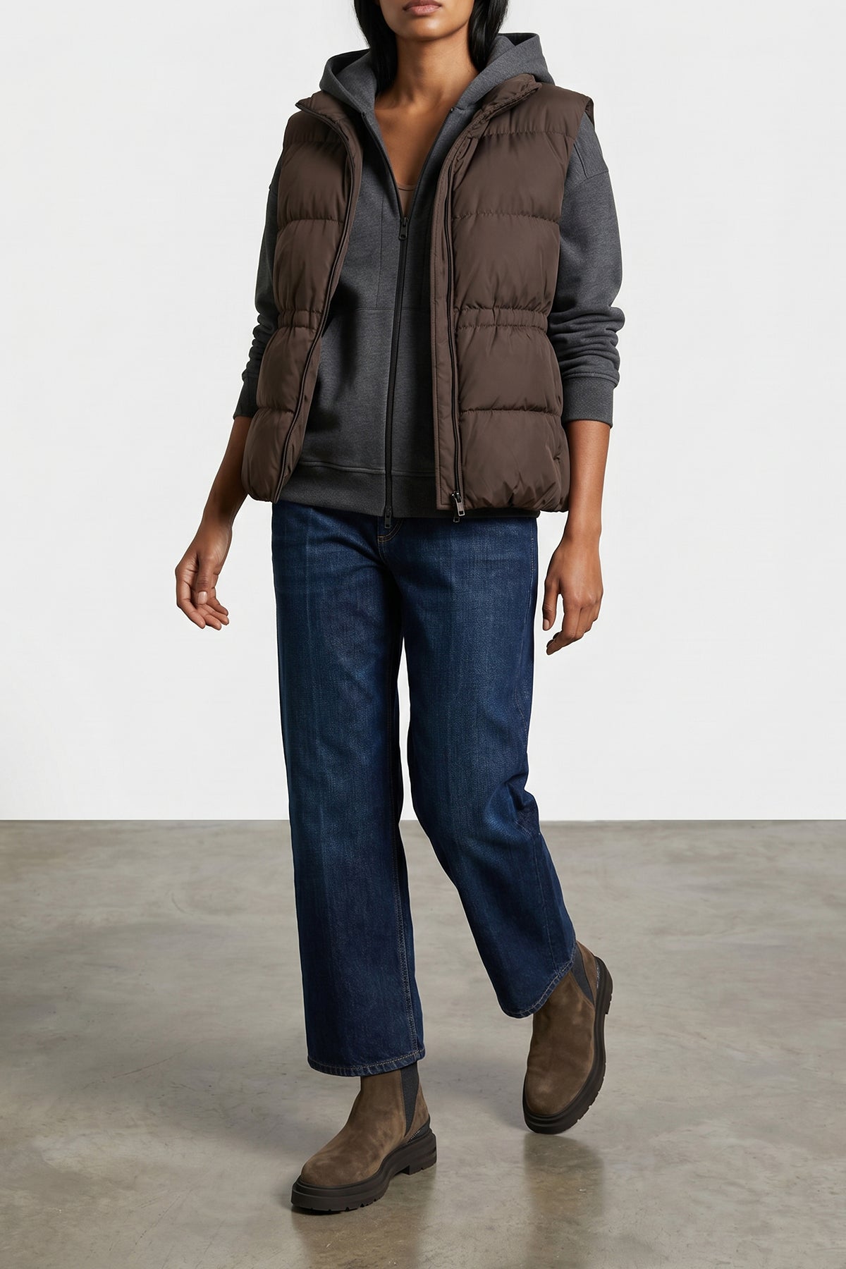 vest in quilted water-repellent fabric