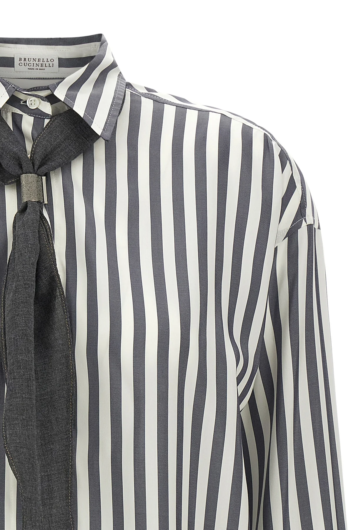 the brunello cucinelli pure silk shirt reinterprets the codes of classic tailori