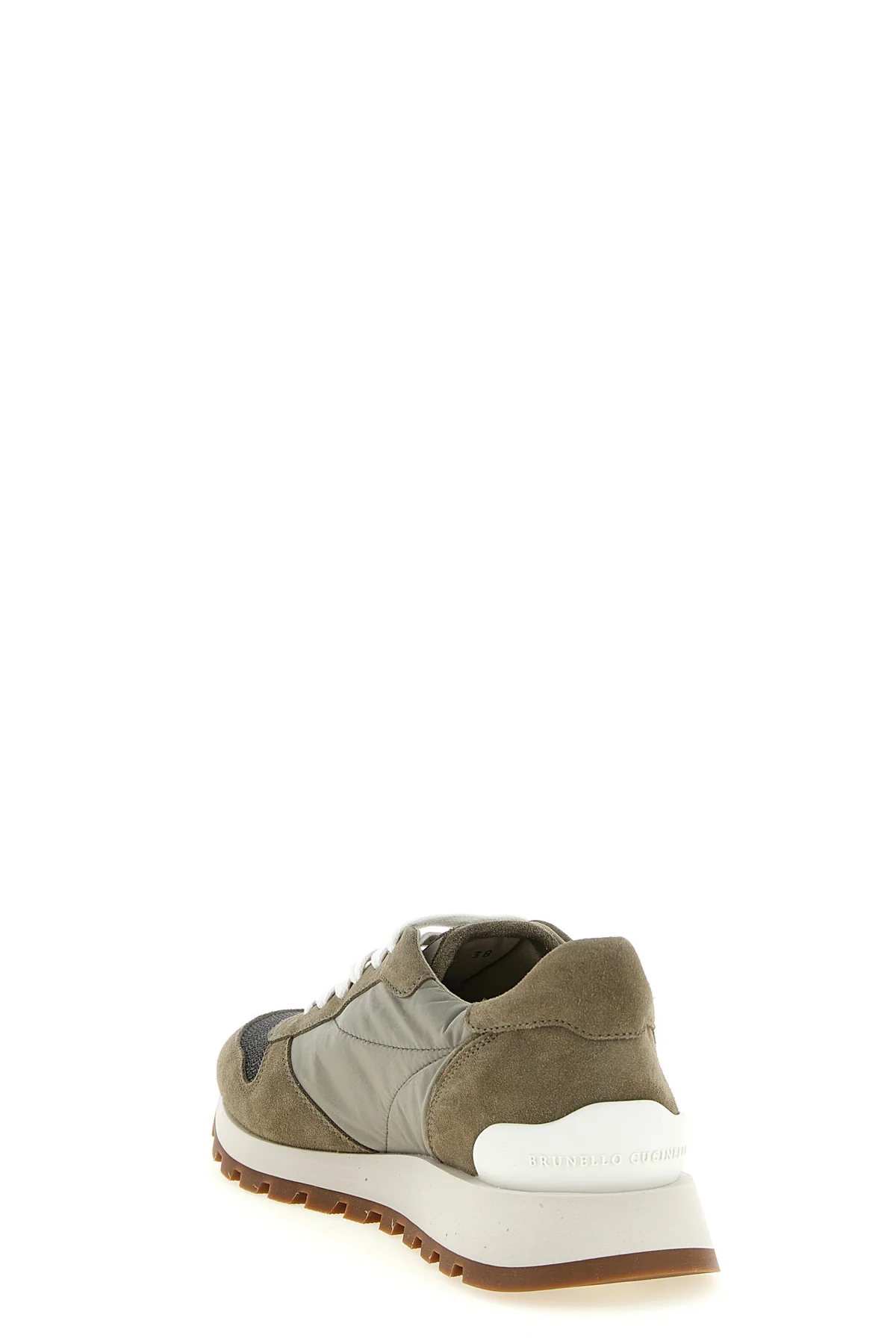 active sneakers in tone-on-tone techno and suede fabric