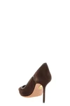 the aquazzura plush pumps in express suede define a rigorous and sophisticated
