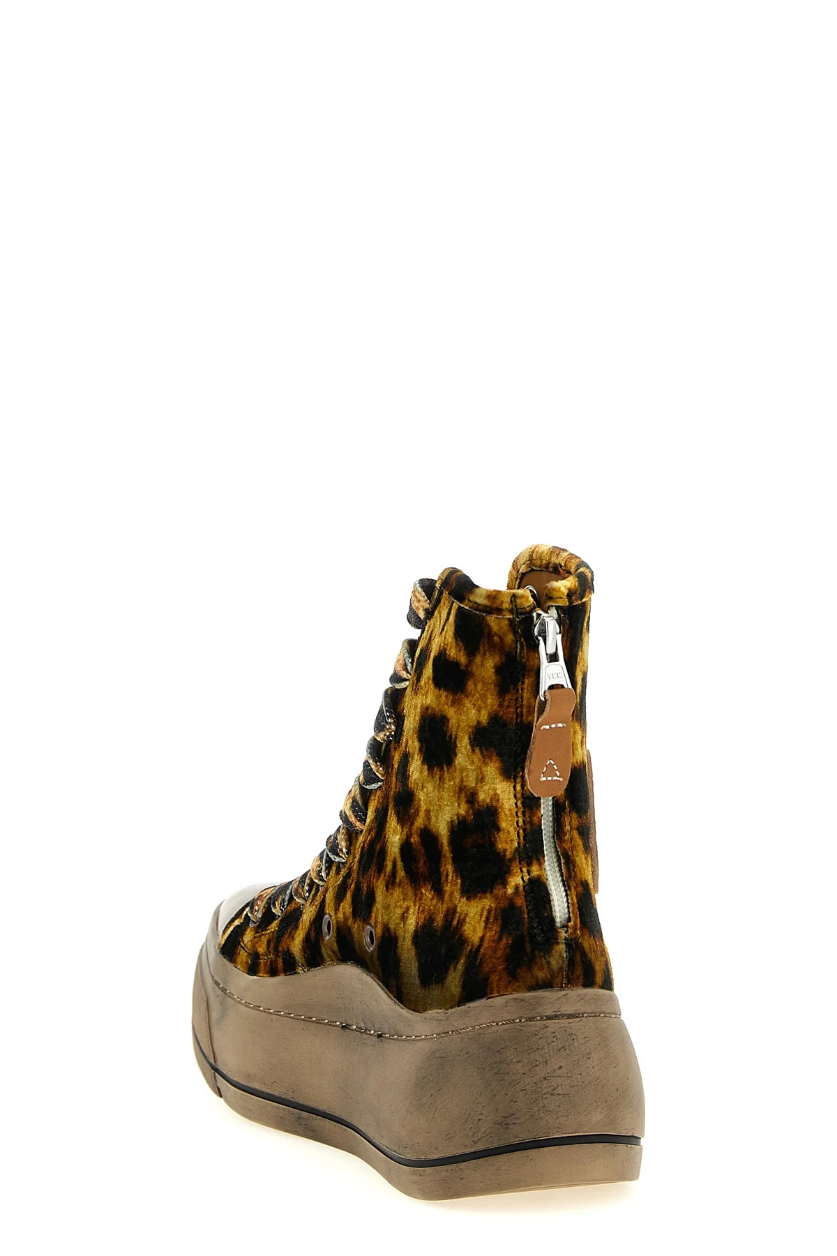 high-top r13 extended kurt sneakers redefine urban volumes through a bold silh