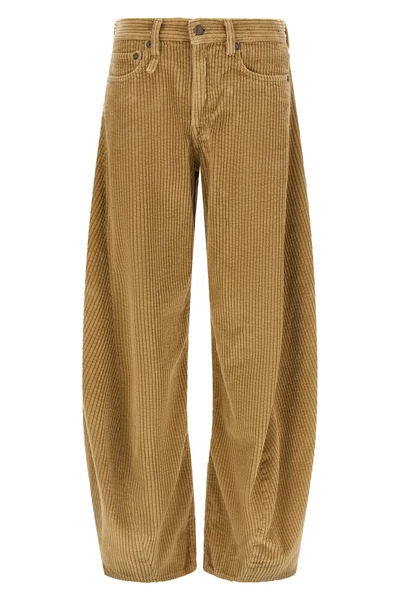 the janine r13 trousers redefine the volumes of the contemporary wardrobe thro