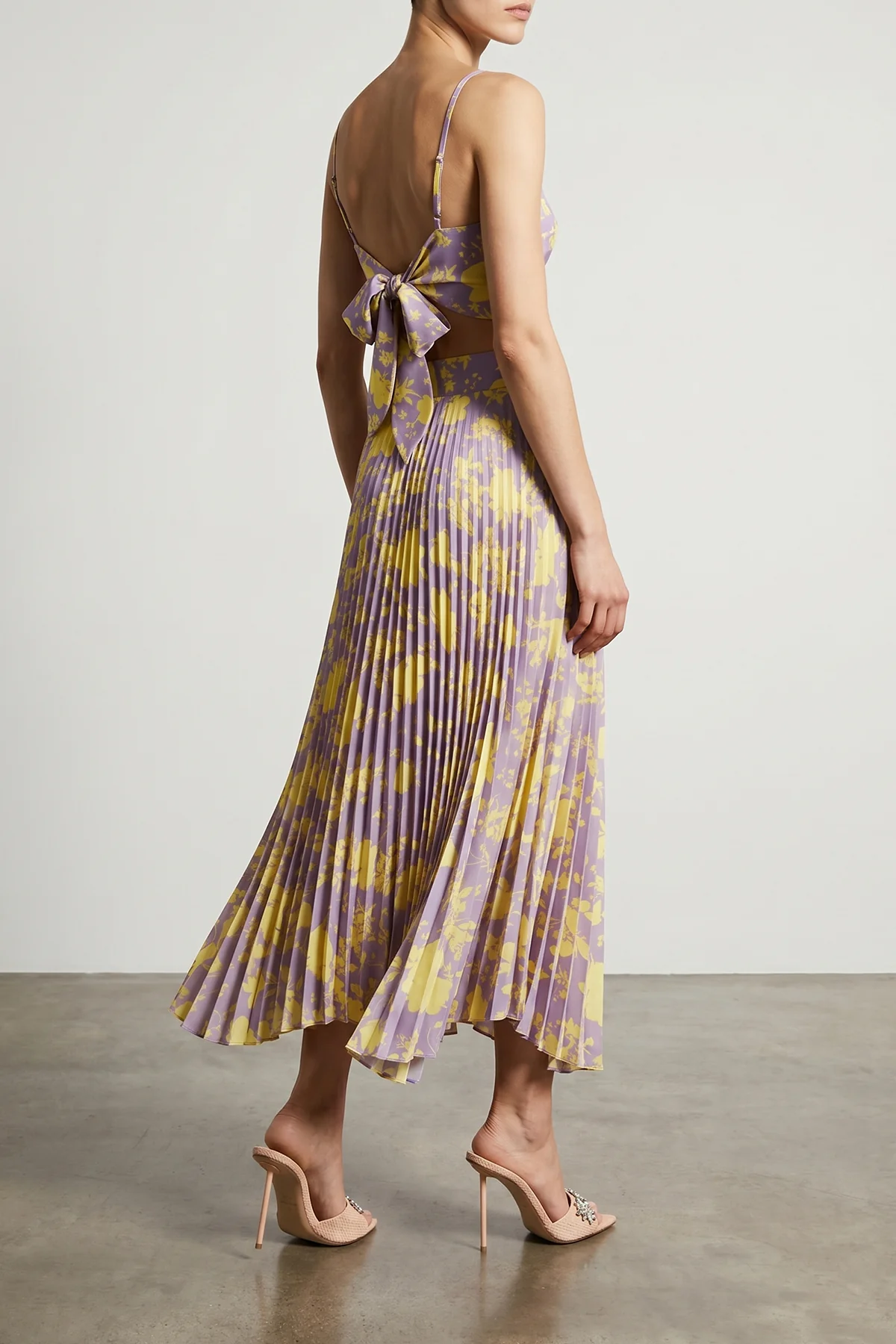pleated midi skirt in fluid floral print fabric