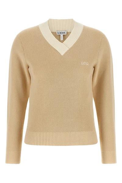 the loewe sweatshirt is distinguished by a sartorial construction in a fine cott