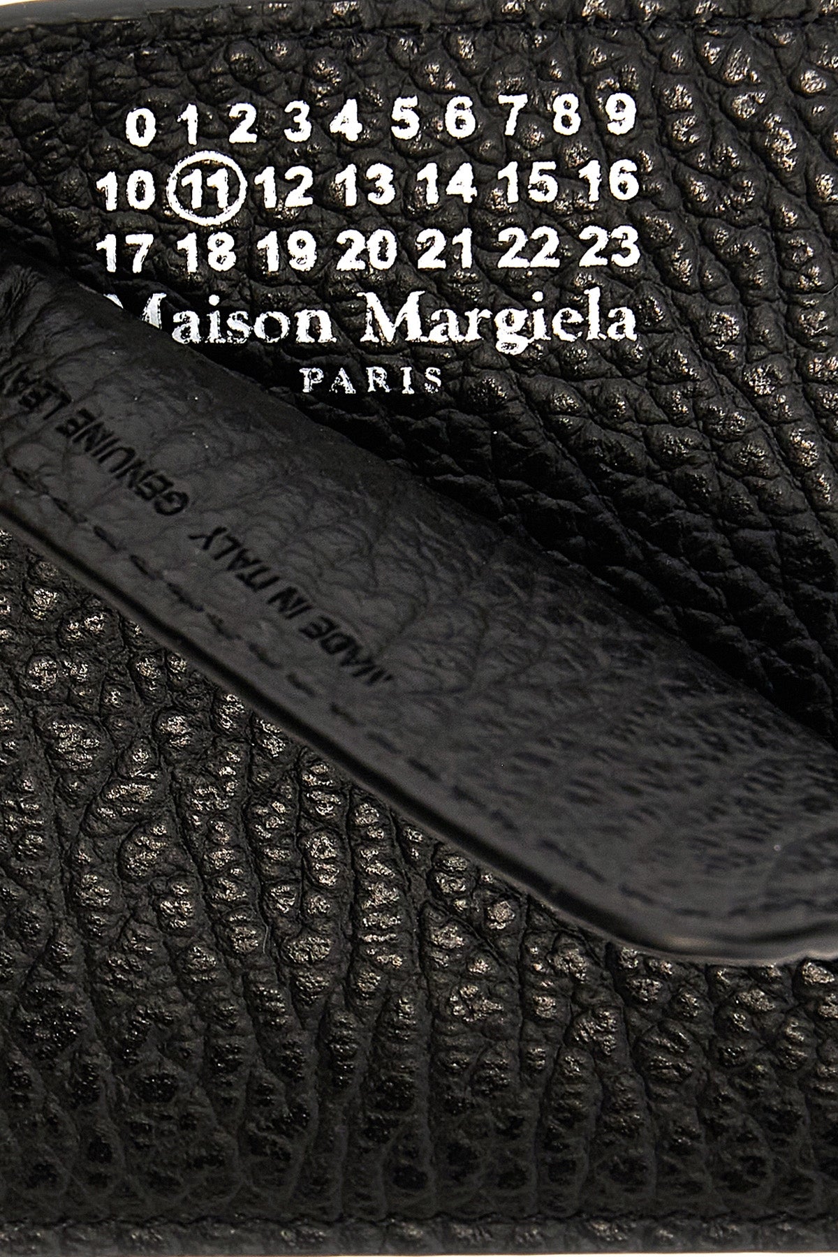 embossed leather four stitches card holder