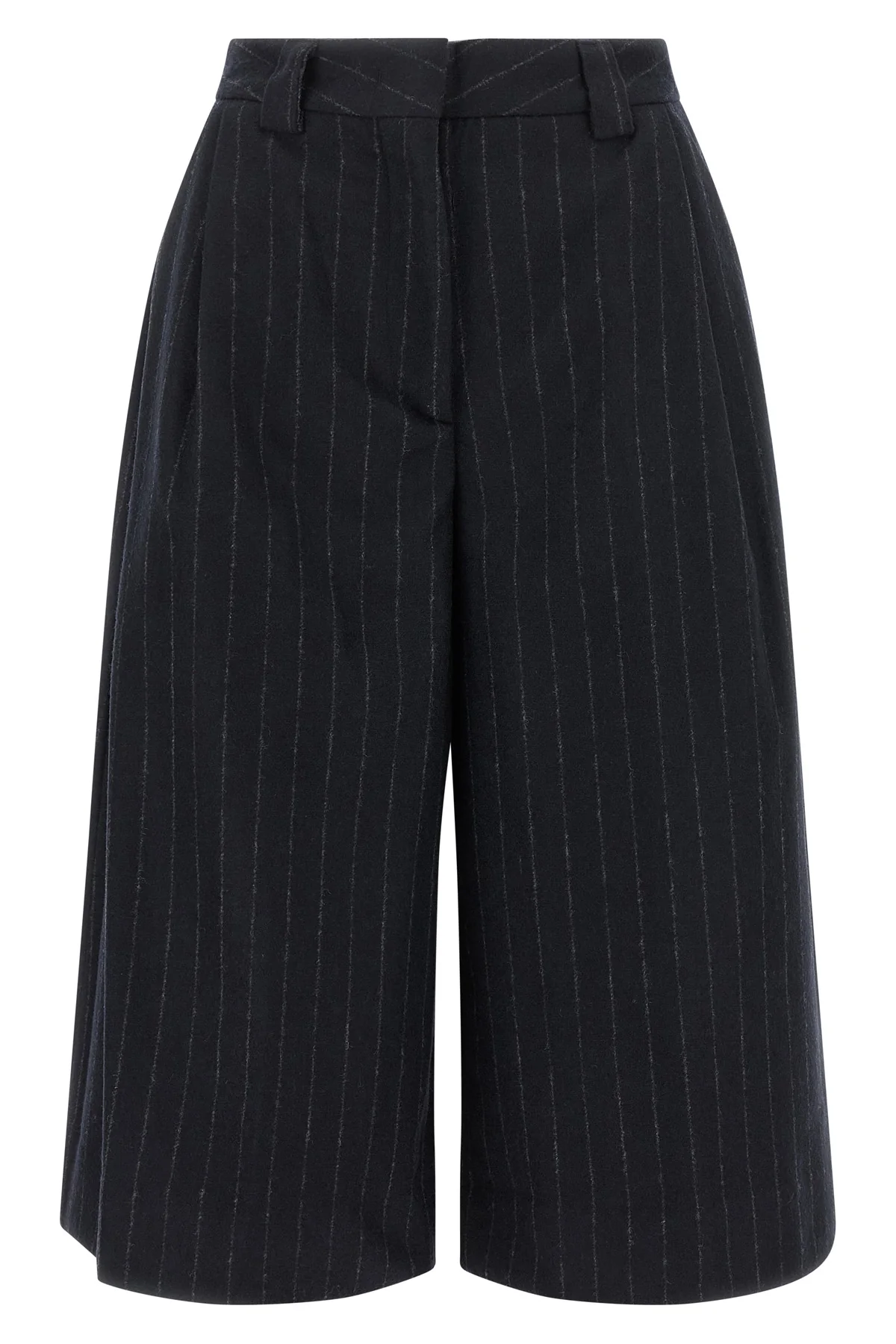 thelatest dakota bermuda shorts redefine the codes of contemporary tailoring t