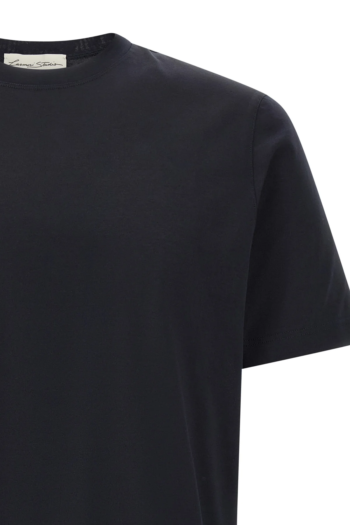 the larmeri studio short-sleeved t-shirt
