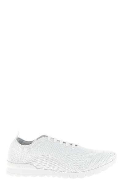 fits sneakers