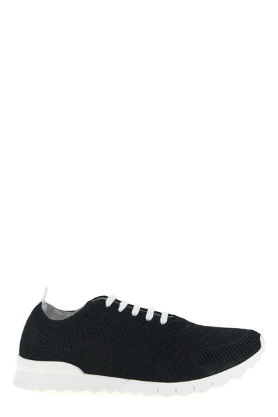 fits sneakers