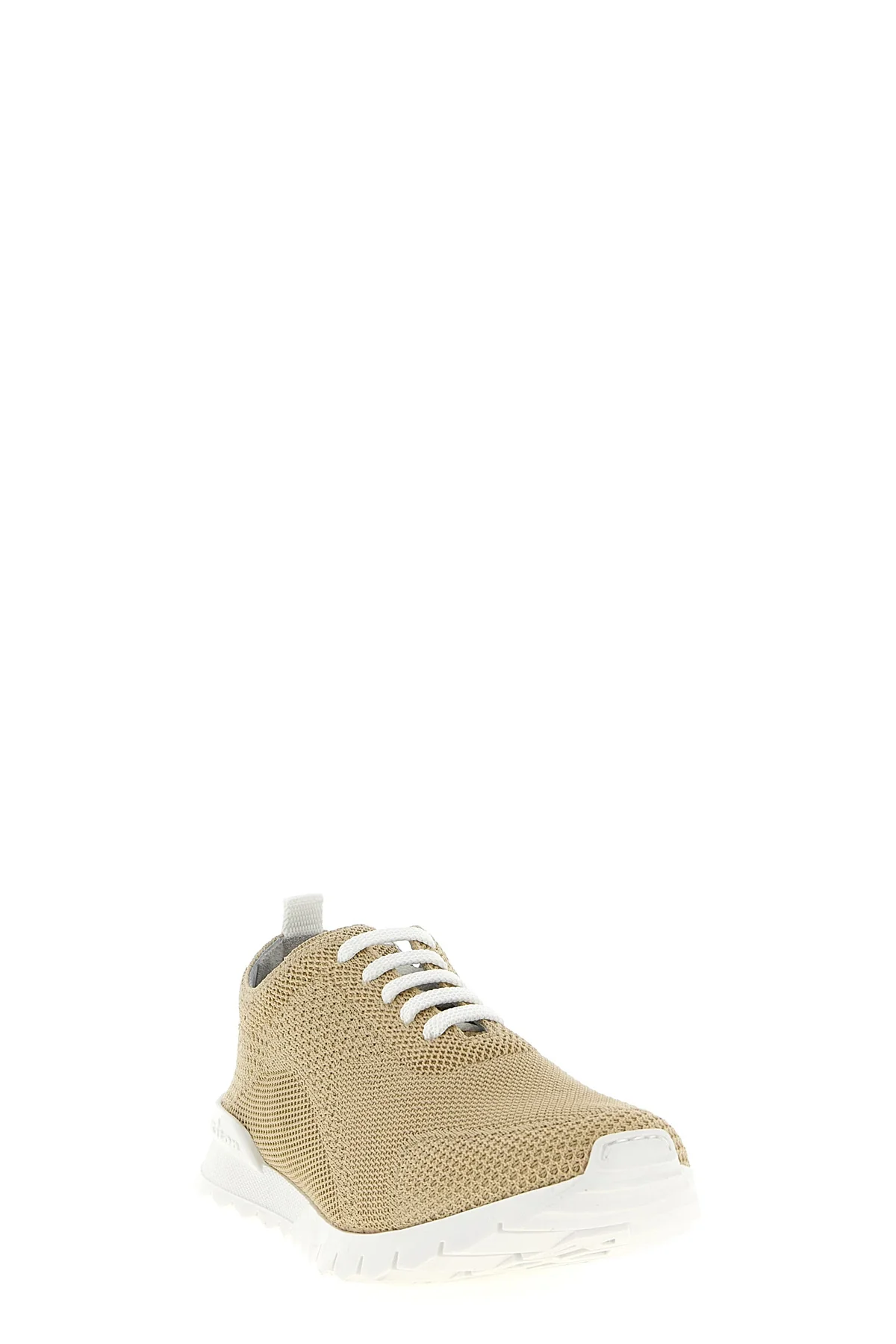 fits sneakers