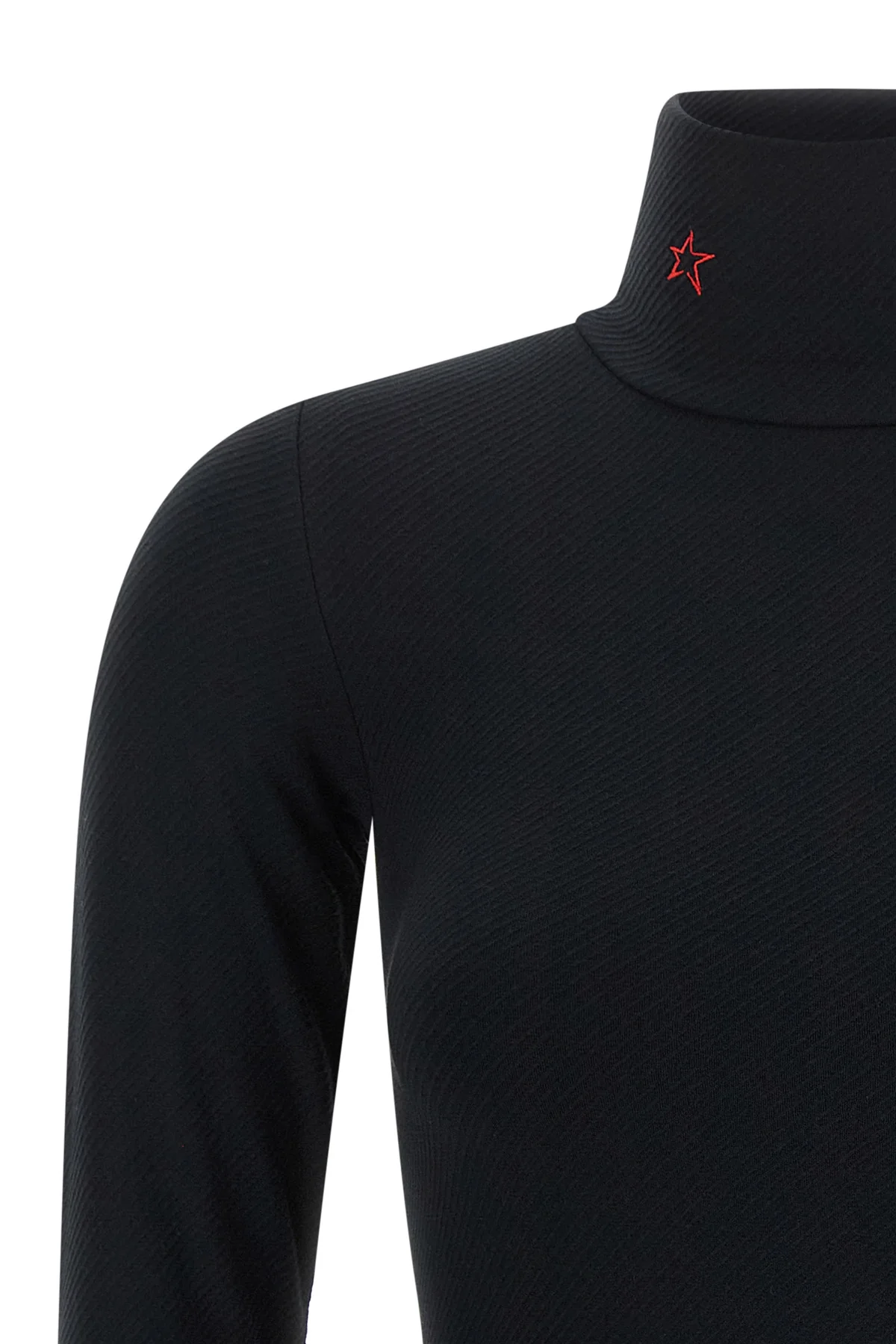 the black perfect moment perfect thermal rollneck top redefines the concept of