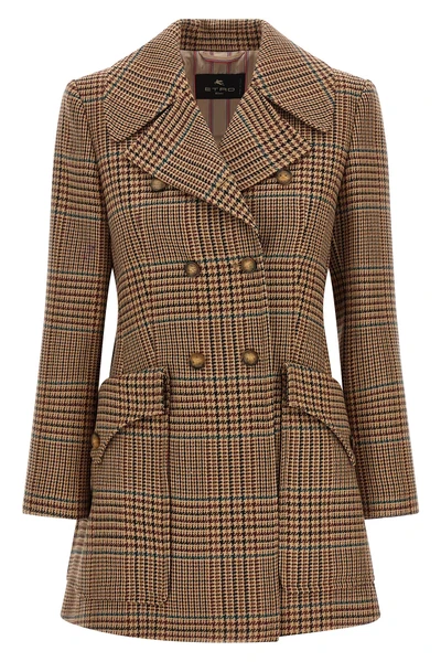 the double-breasted coat etro redefines the codes of tailoring through a rigorou