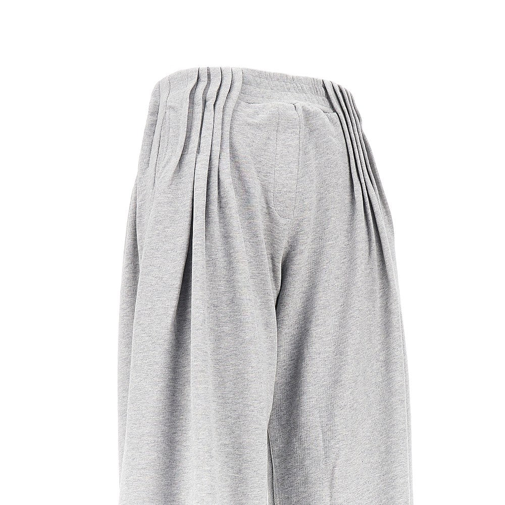 wide-leg pleated sweatpants