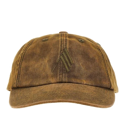 baseball hat with logo embroidery