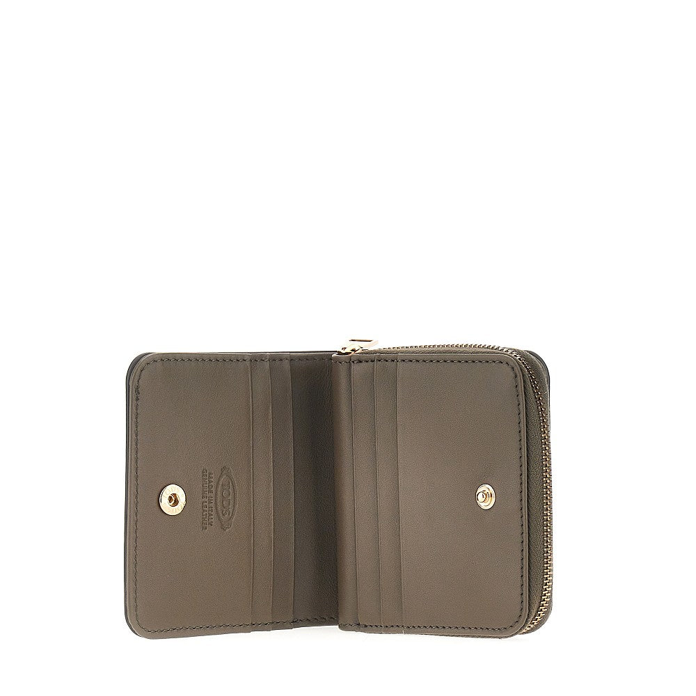 leather small bi-fold wallet