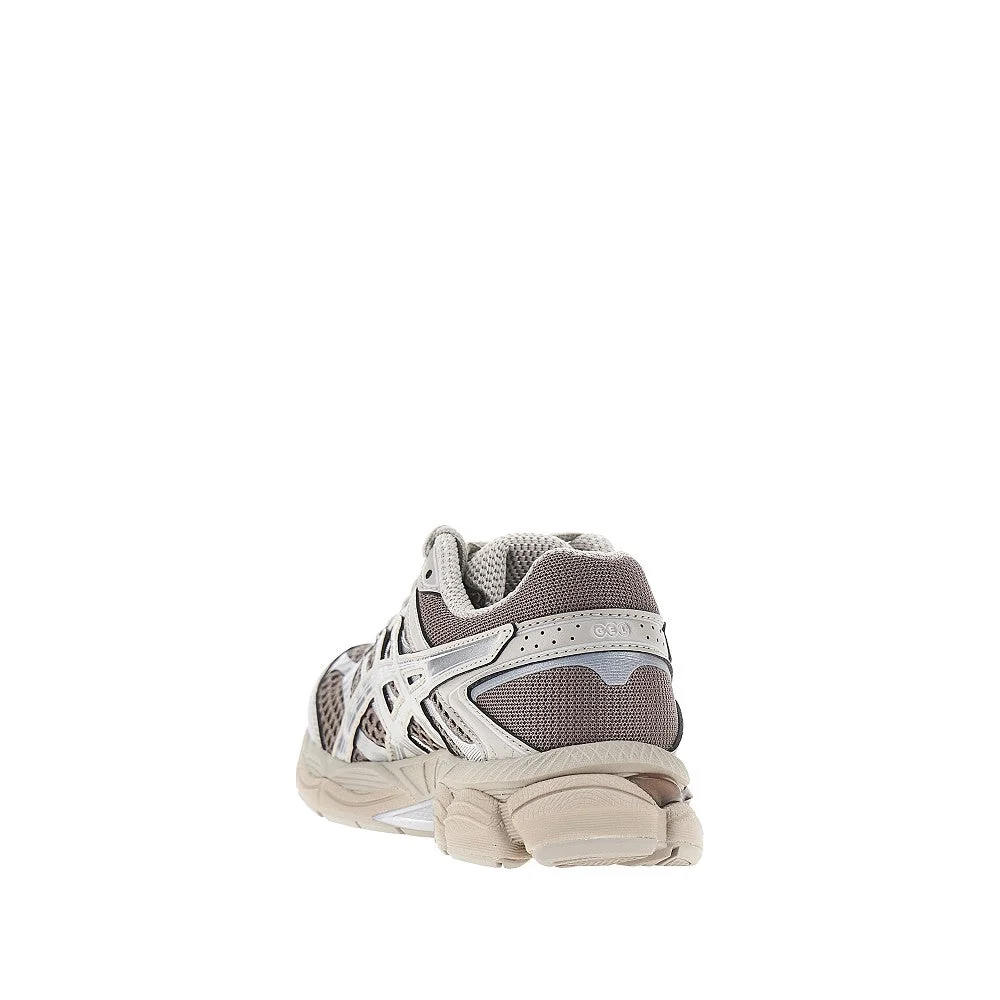 gel-cumulus 16 sneakers