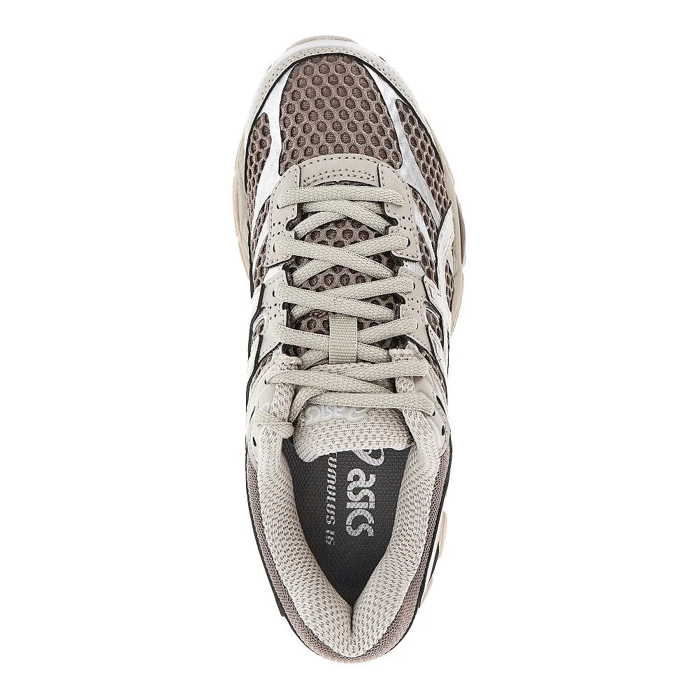 gel-cumulus 16 sneakers