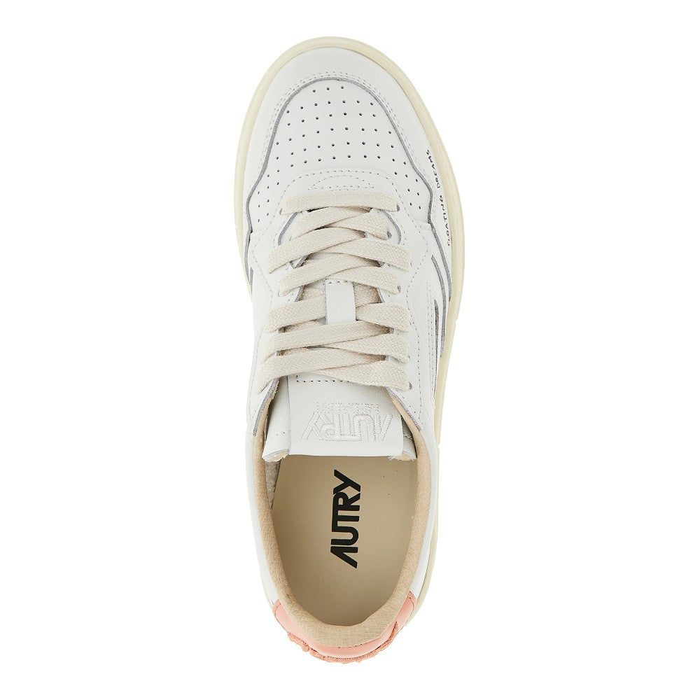 medalist low leather sneakers