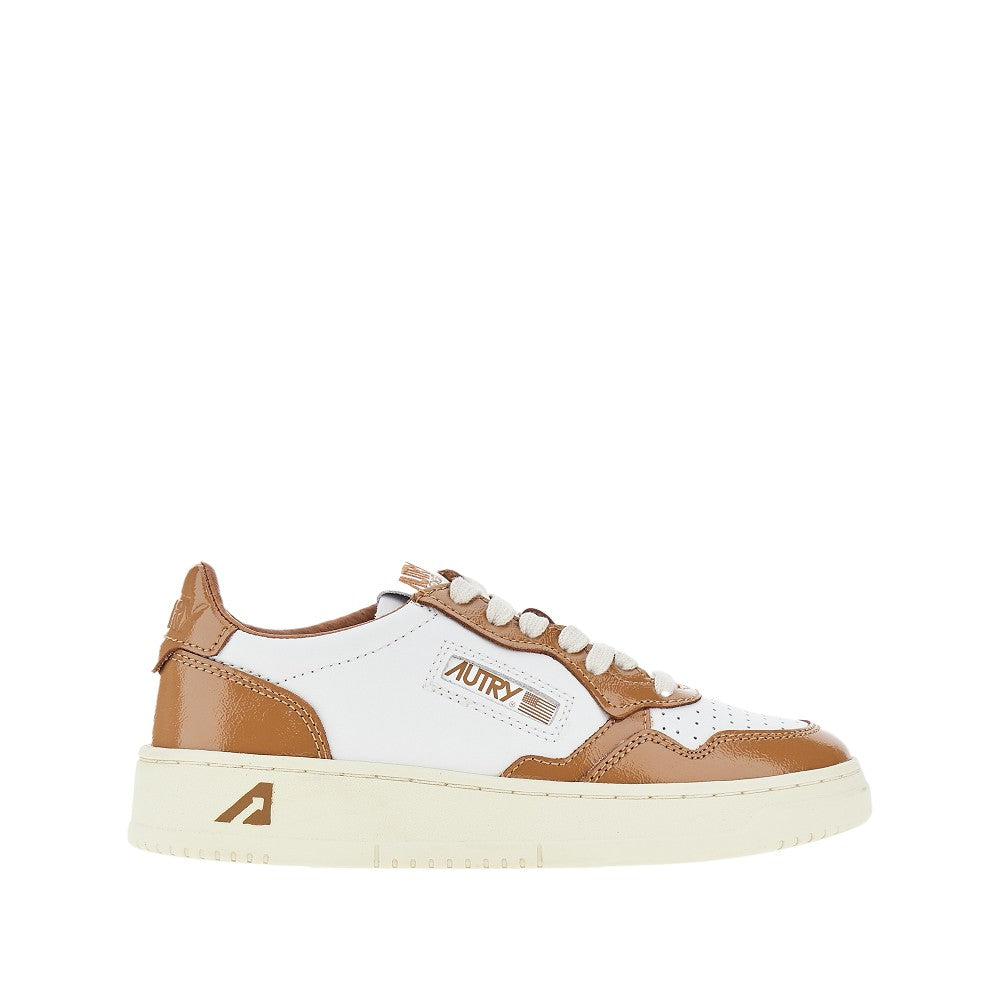 AUTRY 41 medalist low sneakers with patent details
